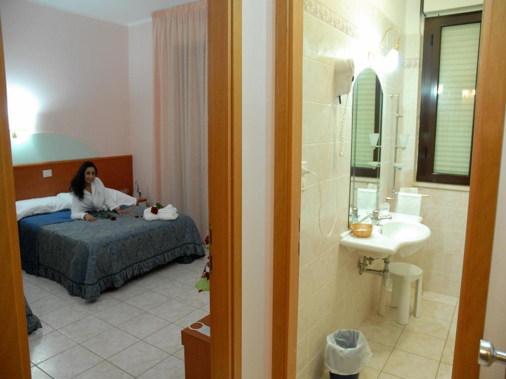 Aloha Park Hotel Campomarino  Δωμάτιο φωτογραφία